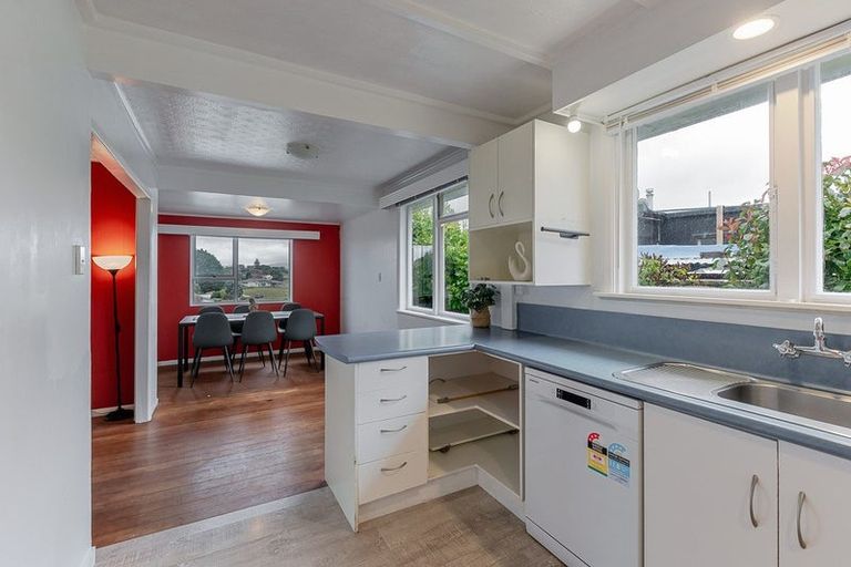 Photo of property in 12 Kiwi Road, Raumati Beach, Paraparaumu, 5032