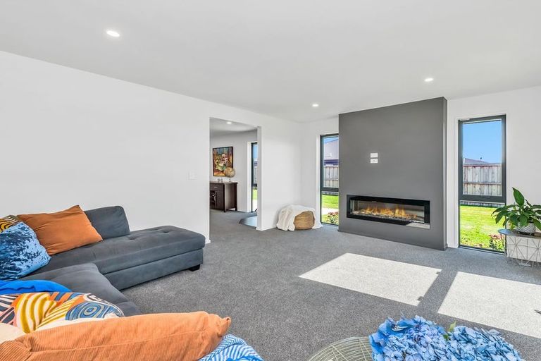Photo of property in 38 Graeme Foote Street, Darfield, 7510
