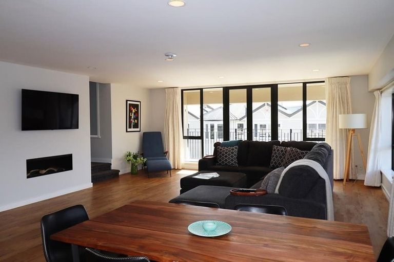 Photo of property in 12/28 Hobson Street, Thorndon, Wellington, 6011