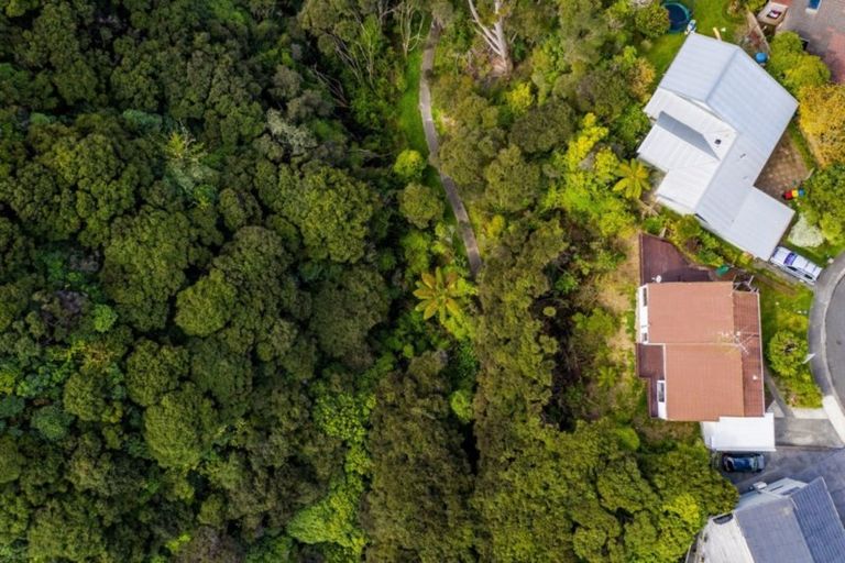 Photo of property in 23 Woolwich Close, Whitby, Porirua, 5024