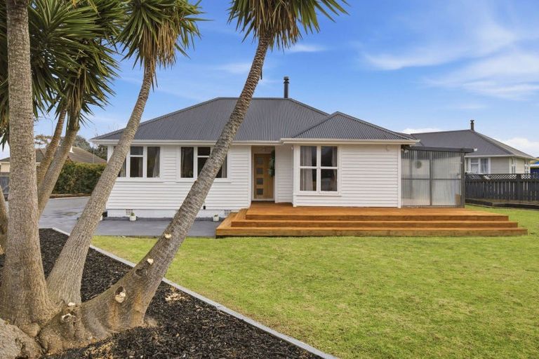 Photo of property in 97 Carlton Avenue, Tawhero, Whanganui, 4501