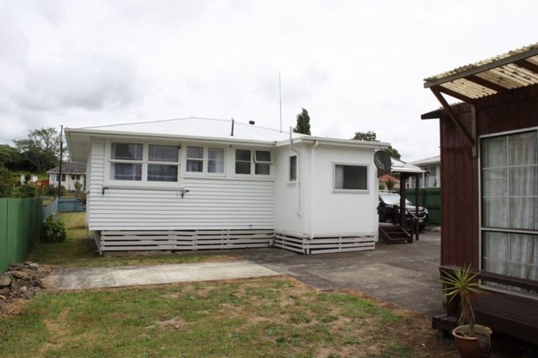 Photo of property in 10 Holmes Avenue, Otangarei, Whangarei, 0112