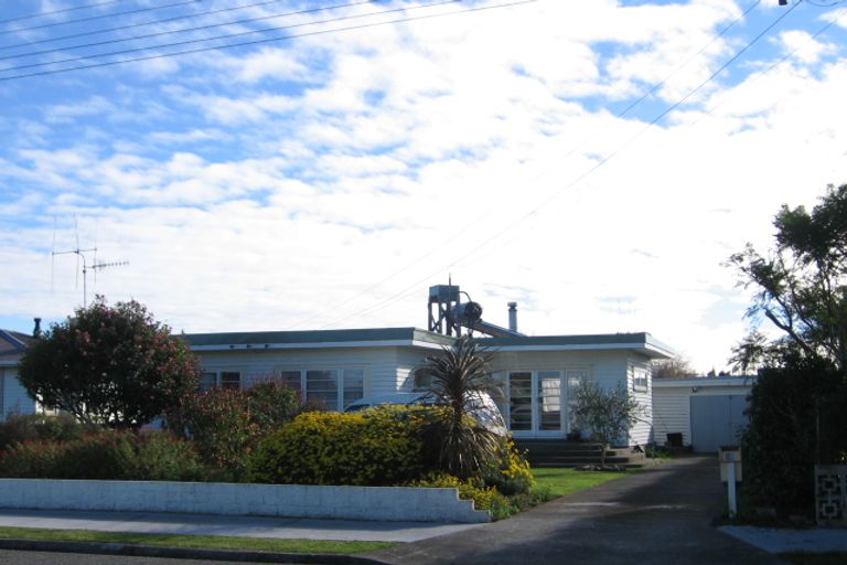 Photo of property in 19 Atmore Avenue, Otaki, 5512