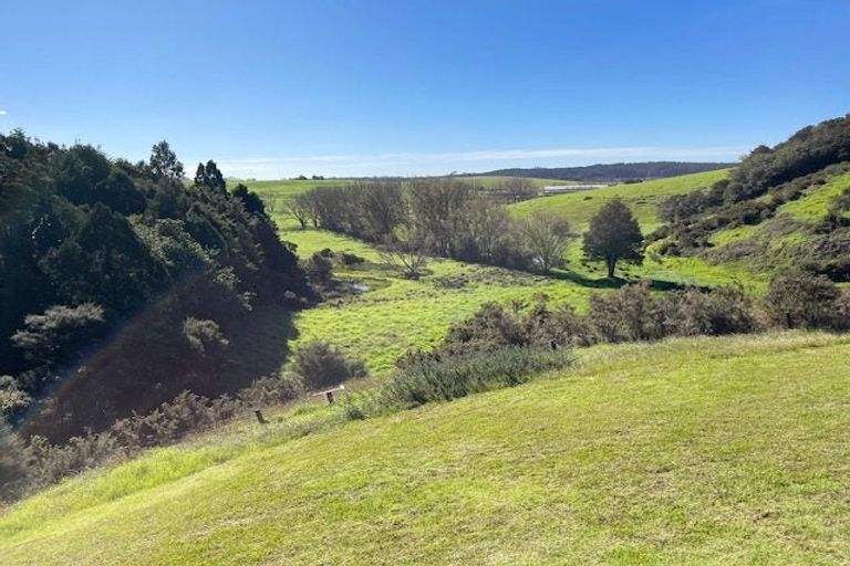 Photo of property in 65b Lake Road, Te Arai, Wellsford, 0975