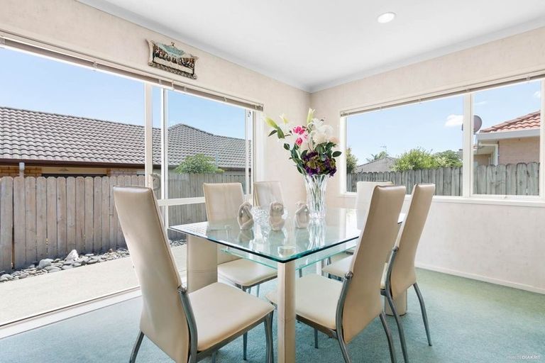 Photo of property in 8 Willowbank Close, East Tamaki Heights, Auckland, 2016