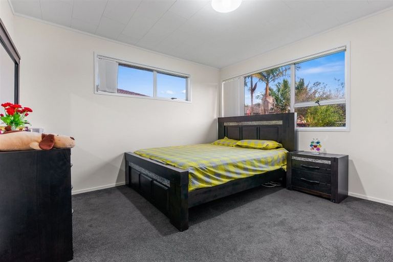 Photo of property in 1/32 Boundary Road, Clover Park, Auckland, 2019