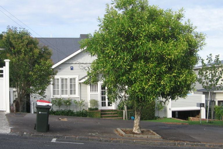 Photo of property in 22 Waiatarua Road, Remuera, Auckland, 1050