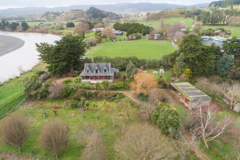 Photo of property in 32 Staces Road, Aokautere, Palmerston North, 4471