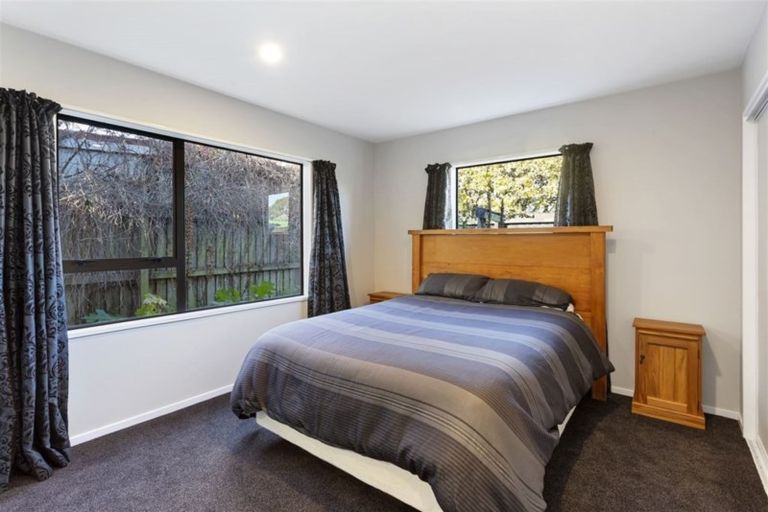 Photo of property in 2/15 Jocelyn Street, Casebrook, Christchurch, 8051