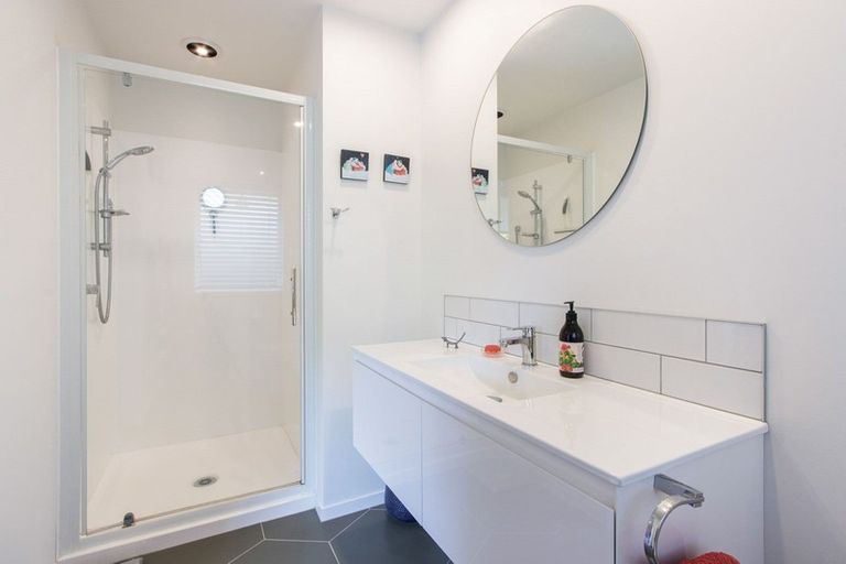 Photo of property in 12 Riverside Place, Katikati, 3129