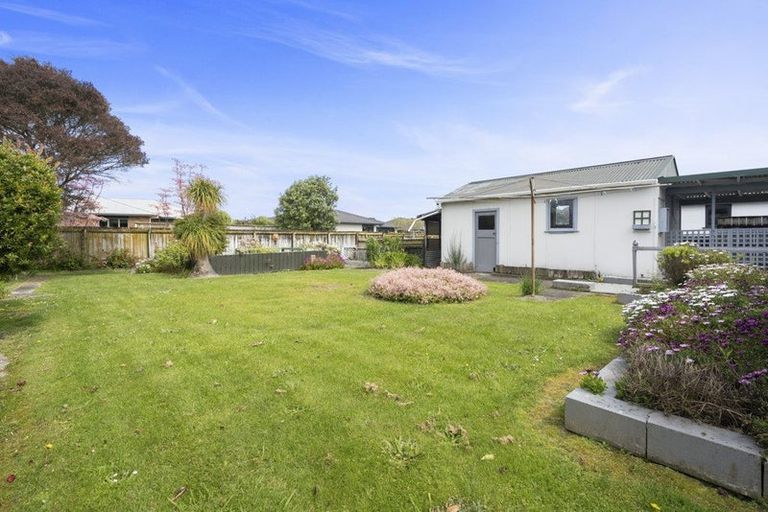 Photo of property in 17 Totara Street, Otaki, 5512