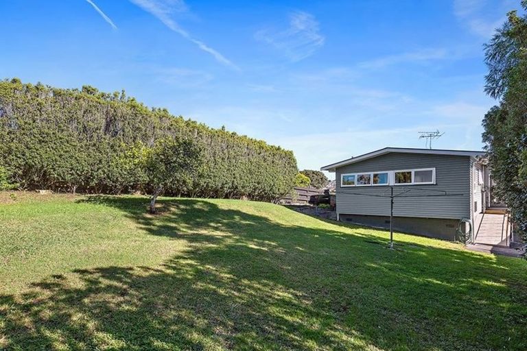 Photo of property in 7 Arlette Place, Massey, Auckland, 0614