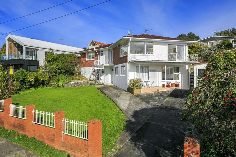 Photo of property in 4 Bank Street, Hillcrest, Auckland, 0627