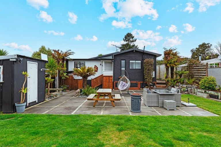 Photo of property in 37 Tamatea Road, Taupo, 3330