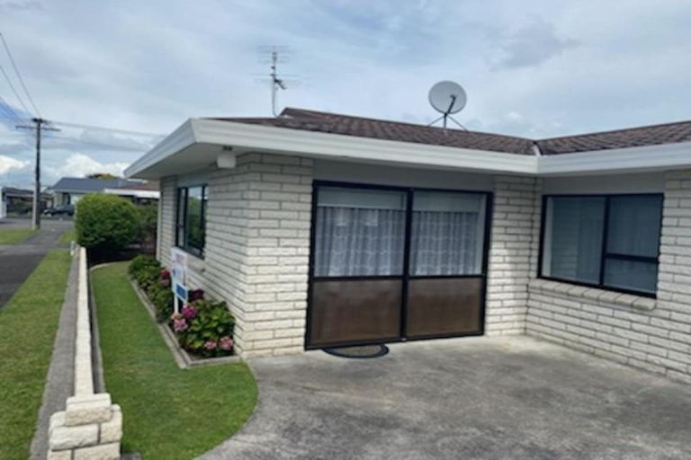 Photo of property in 1 Price Street, Westown, New Plymouth, 4310