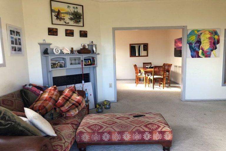 Photo of property in 12 Hine Street, New Plymouth, 4310
