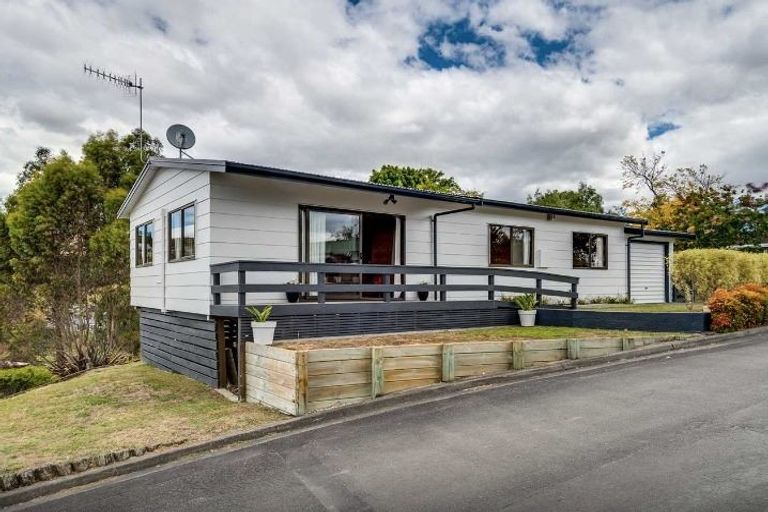 Photo of property in 12a Te Mata Peak Road, Havelock North, 4130