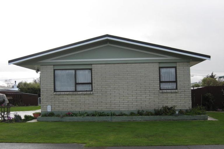Photo of property in 29 Lowes Place, Solway, Masterton, 5810