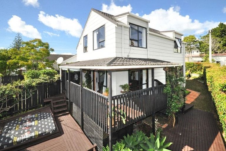 Photo of property in 2/20 Verbena Road, Birkdale, Auckland, 0626