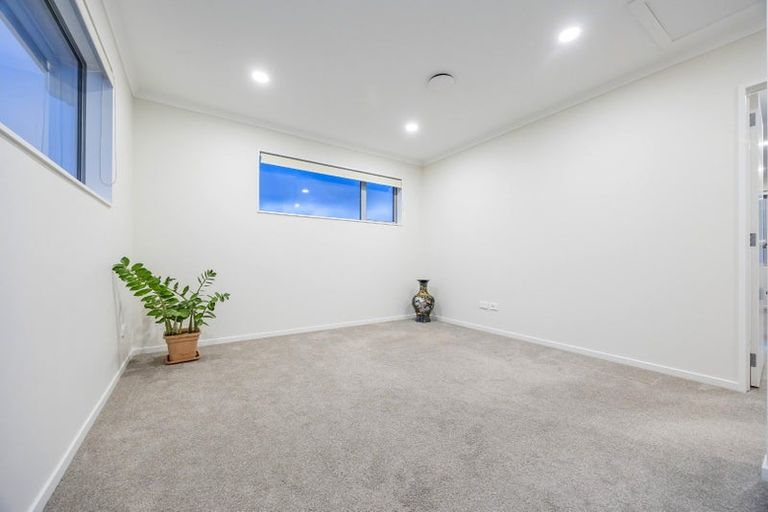 Photo of property in 49c Marriott Road, Pakuranga, Auckland, 2010