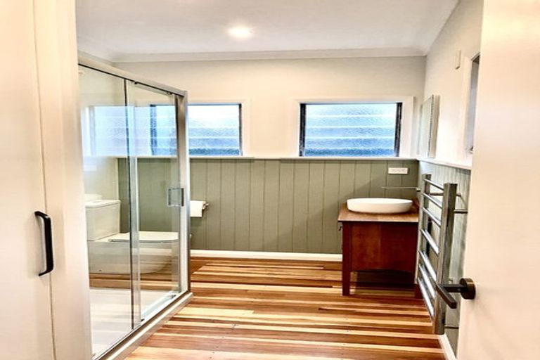 Photo of property in 35 Ocean Road, Paekakariki, 5034
