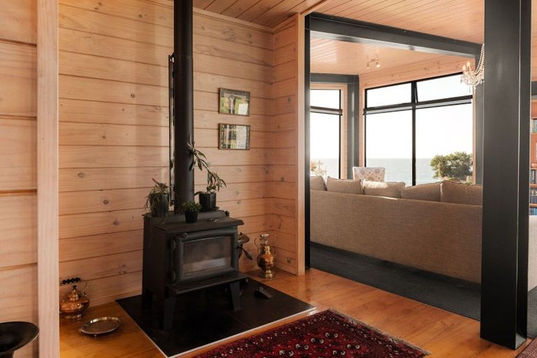 Photo of property in 8 Ngarimu Heights Row, Ngarimu Bay, Thames, 3575