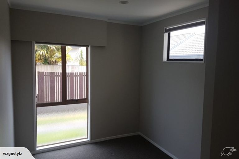 Photo of property in 43 Ngatai Road, Otumoetai, Tauranga, 3110