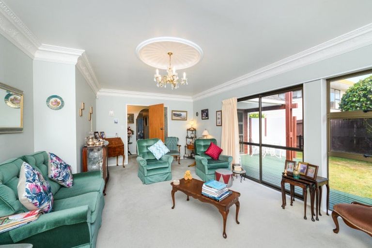 Photo of property in 20 Caulfield Place, Awapuni, Palmerston North, 4412