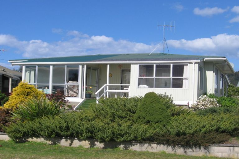 Photo of property in 100 Weka Street, Whangamata, 3620