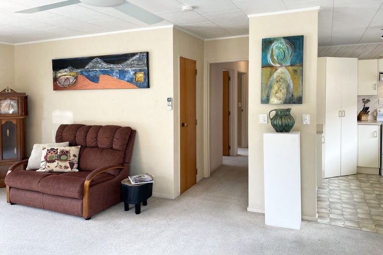 Photo of property in 16 North Street, Woodhill, Whangarei, 0110