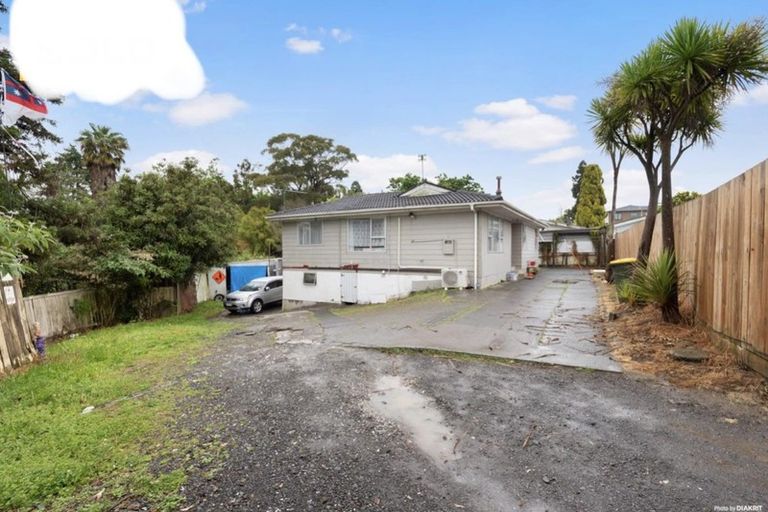 Photo of property in 31 Universal Drive, Henderson, Auckland, 0610