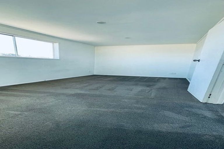 Photo of property in 2 Cramond Drive, Mangere East, Auckland, 2024