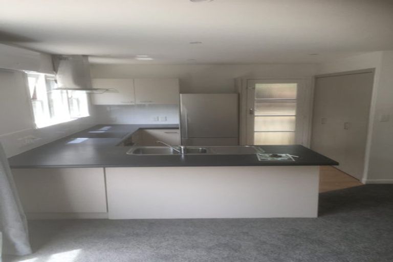 Photo of property in 461 East Coast Road, Murrays Bay, Auckland, 0630