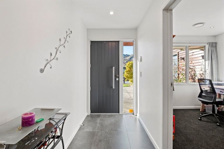 Photo of property in 38 Erskine Street, Lake Hayes, Queenstown, 9304
