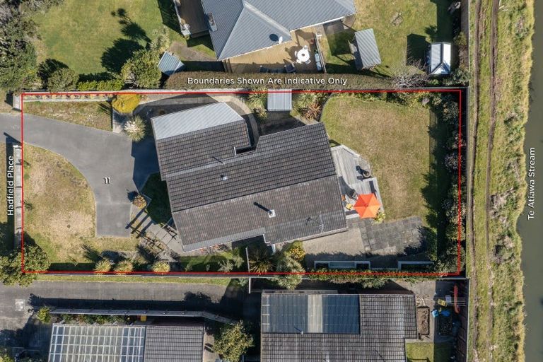 Photo of property in 11 Hadfield Place, Paraparaumu Beach, Paraparaumu, 5032