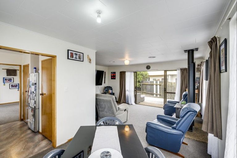 Photo of property in 64 Columbus Crescent, Flaxmere, Hastings, 4120