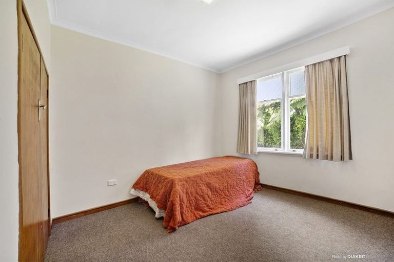 Photo of property in 31 Sydenham Street, Northland, Wellington, 6012