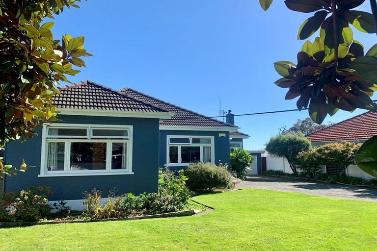 Photo of property in 15 Tregarth Street, Saint Johns Hill, Whanganui, 4501