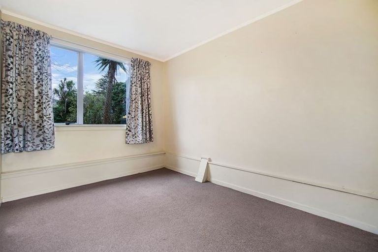 Photo of property in 14 Freyberg Place, Howick, Auckland, 2014