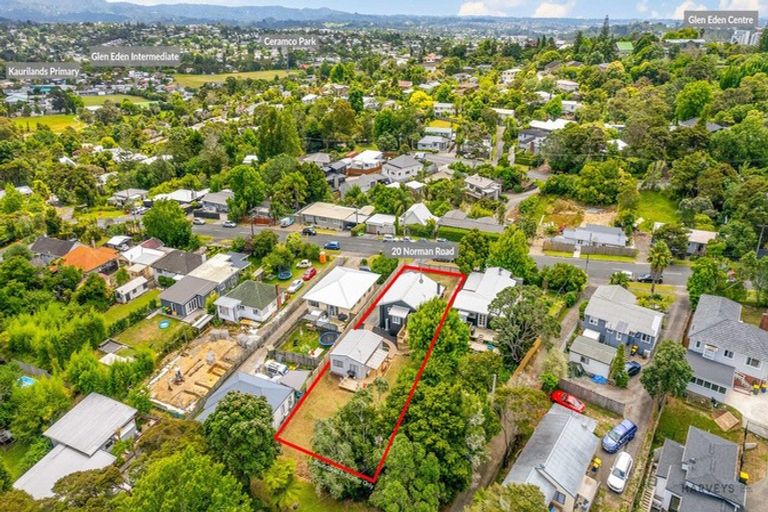 Photo of property in 20 Norman Road, Titirangi, Auckland, 0604