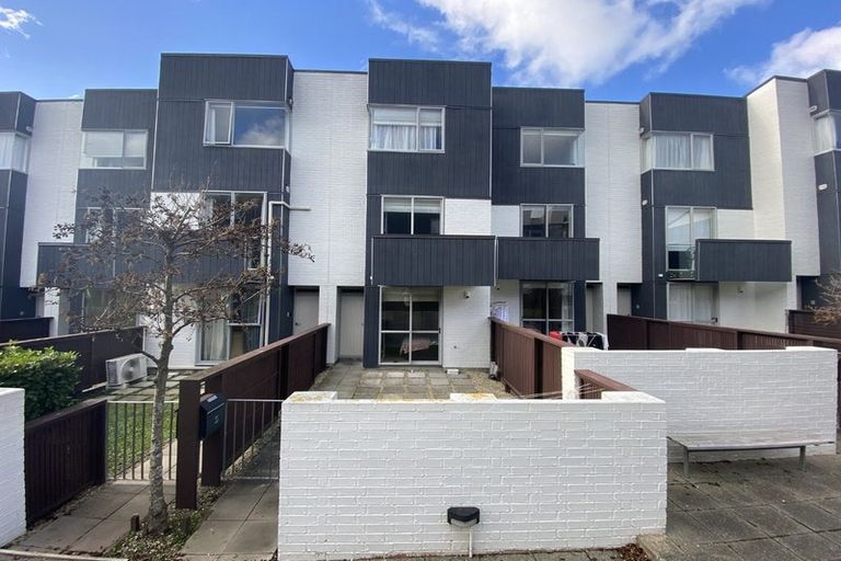 Photo of property in The Altair, 35/120 Rintoul Street, Newtown, Wellington, 6021