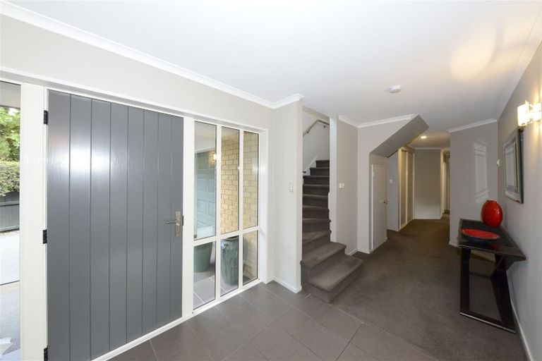 Photo of property in 11 Chateau Drive, Burnside, Christchurch, 8053