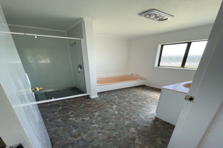 Photo of property in 16b Jasmine Grove, Maungaraki, Lower Hutt, 5010