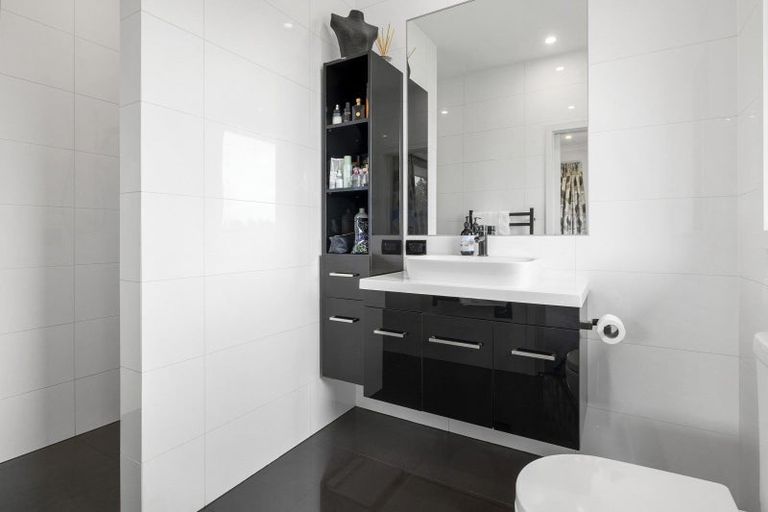 Photo of property in 34 Tara Hills Drive, North Taieri, Mosgiel, 9092