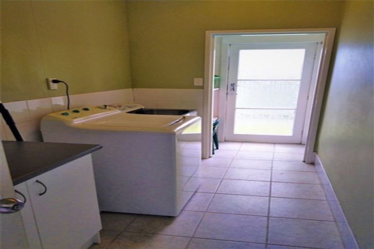 Photo of property in 37 Patumahoe Road, Patumahoe, Pukekohe, 2679