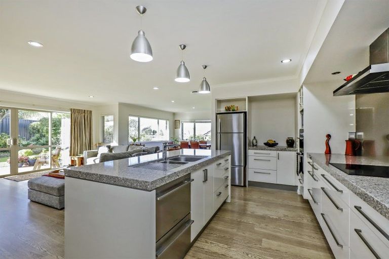 Photo of property in 3 Flers Place, Taradale, Napier, 4112