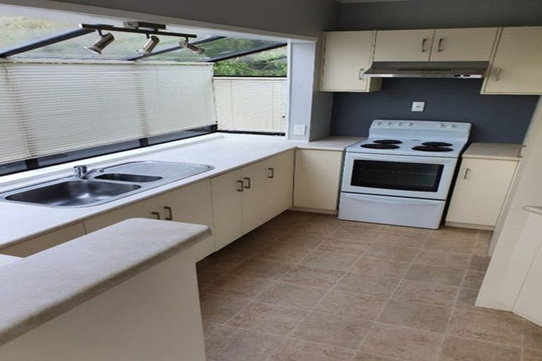 Photo of property in 3b Kowhai Place, Pukekohe, 2120