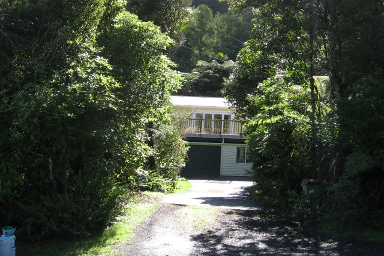 Photo of property in 35 Waima Crescent, Titirangi, Auckland, 0604