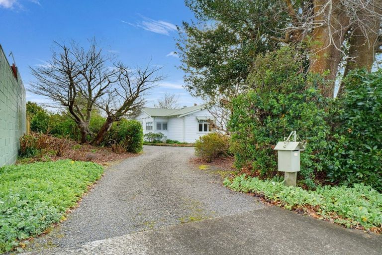 Photo of property in 68 Skerman Street, Marton, 4710