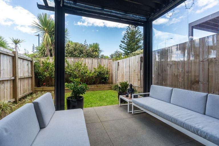 Photo of property in 10b Titoki Street, Te Atatu Peninsula, Auckland, 0610